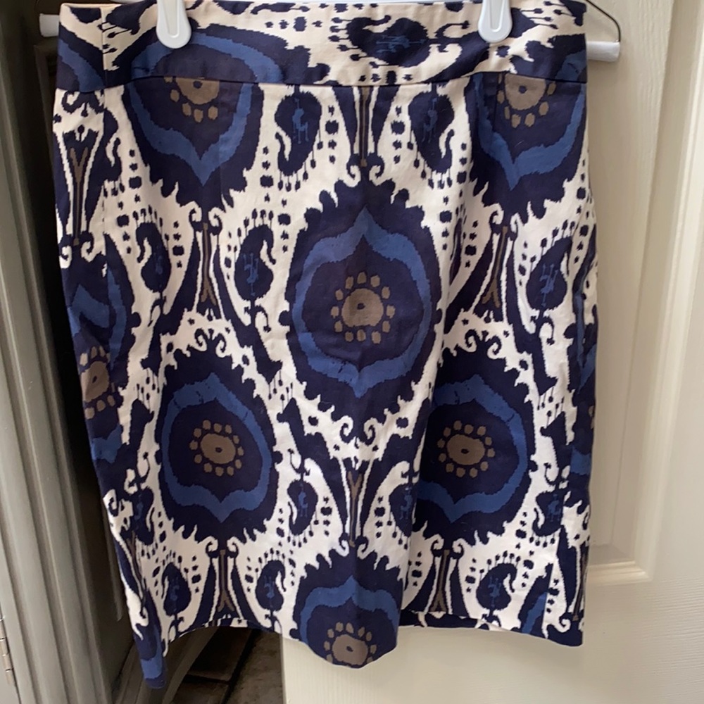 Patterned Pencil Skirt